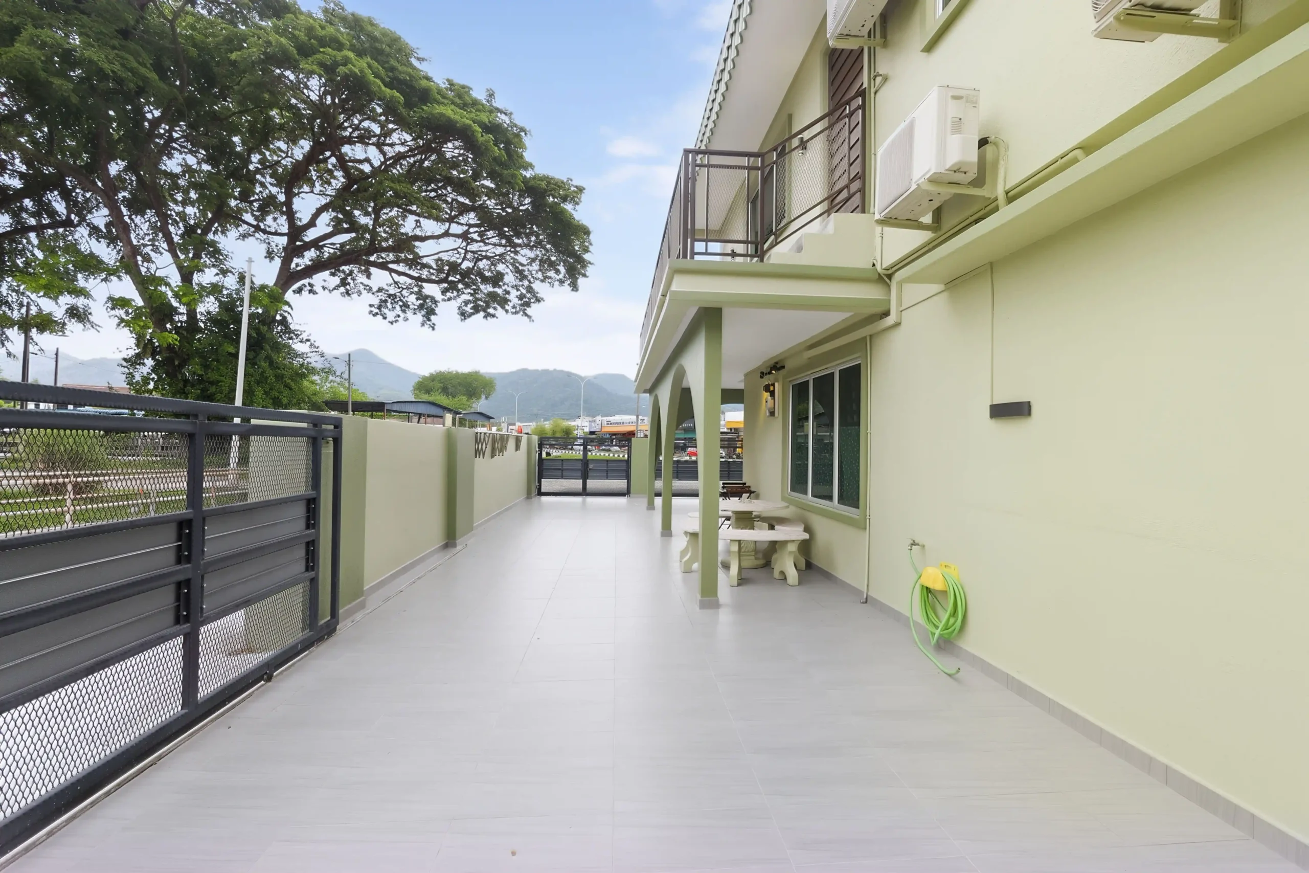 Spacious front lawn and gated porch ideal for birthday celebrations in Ipoh